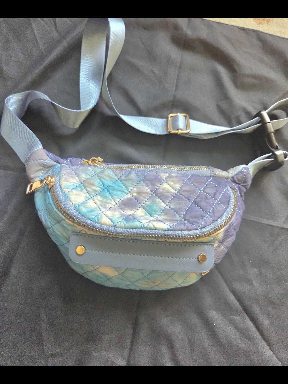 Urban Outfitters Quilted Iridescent Pastel Crossbody Bag - Picture 2 of 9